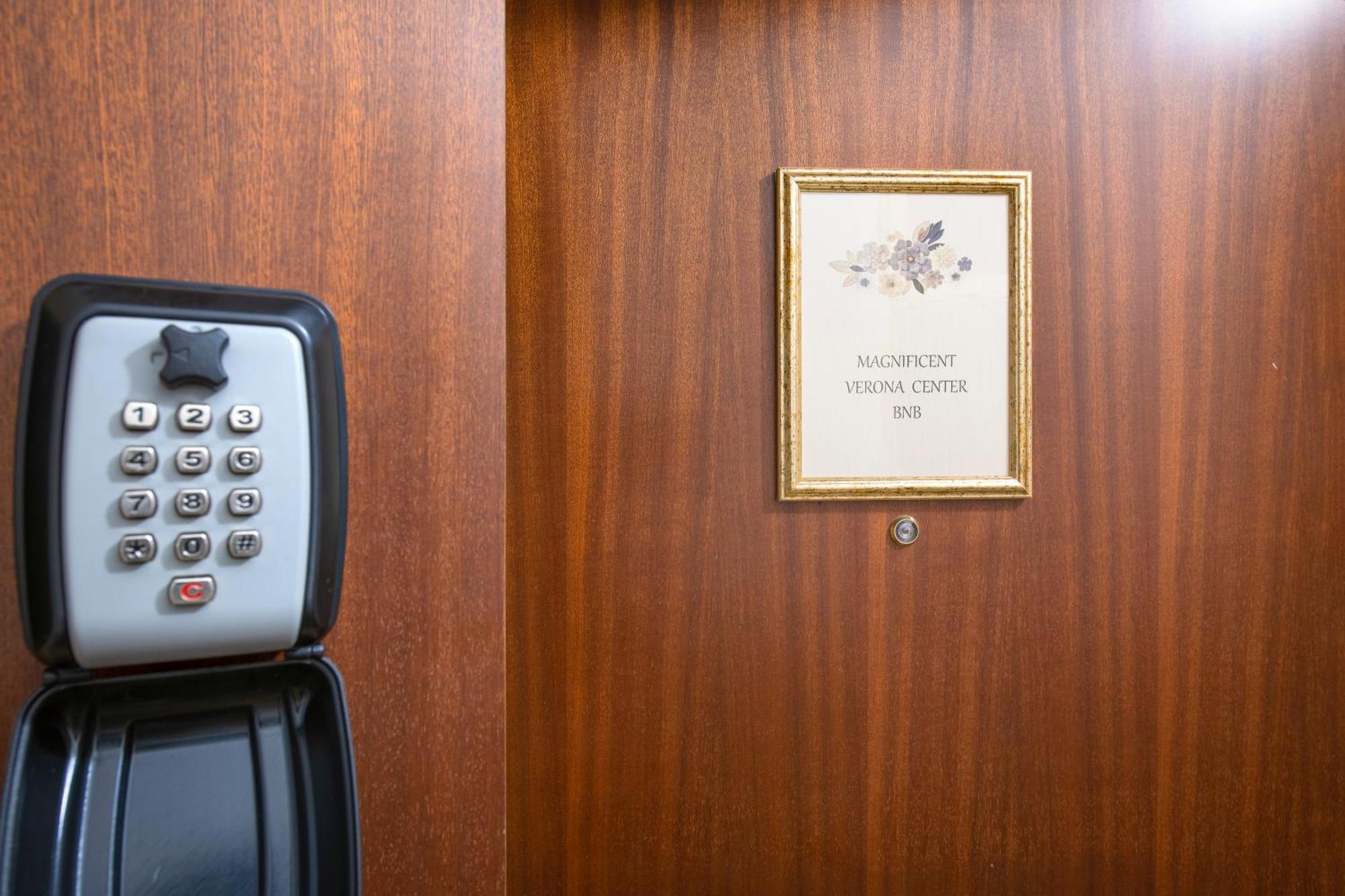 Magnificent Rooms Verona Center Ngoại thất bức ảnh